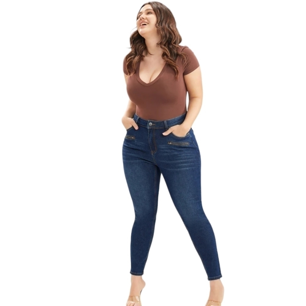 NWT Bloomchic Plus Skinny Slightly Stretchy High Rise Jeans Size 28